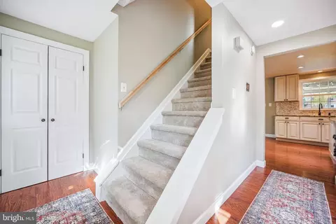 Entry Way - 13833 Castle Cliff Way, Silver Spring, MD 20904 photo 2 of 6