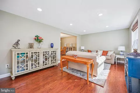Living - 13833 Castle Cliff Way, Silver Spring, MD 20904 photo 1 of 6