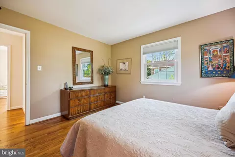 Bedroom - 2183 Stratton Dr, Potomac, MD 20854 photo 2 of 4