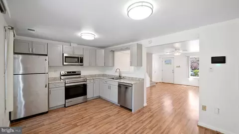 Kitchen - 10710 Lester St, Silver Spring, MD 20902 photo 2 of 3
