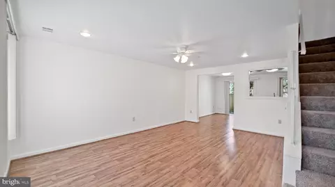 Living - 10710 Lester St, Silver Spring, MD 20902 photo 2 of 4
