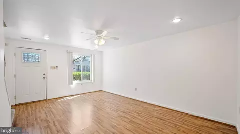 Living - 10710 Lester St, Silver Spring, MD 20902 photo 4 of 4