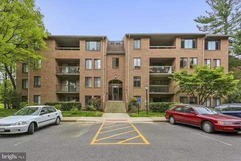 5805 Edson Ln #104, Rockville, MD 20852
