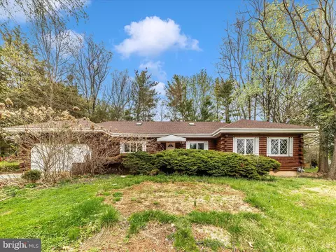 9513 Huntmaster Rd, Gaithersburg, MD 20882