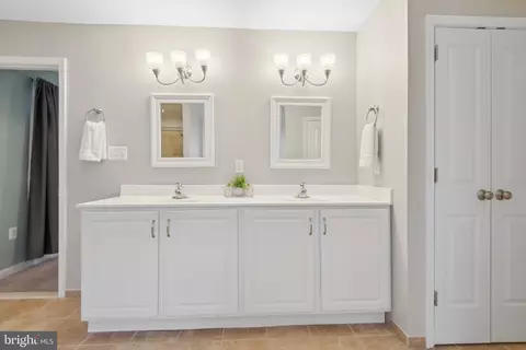 Bath - 13013 Connecticut Ave, Silver Spring, MD 20906 photo 6 of 7