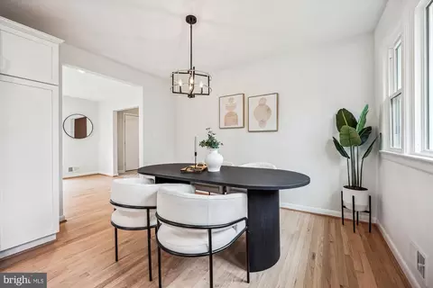 Dining - 11 Parkside Rd, Silver Spring, MD 20910 photo 3 of 5
