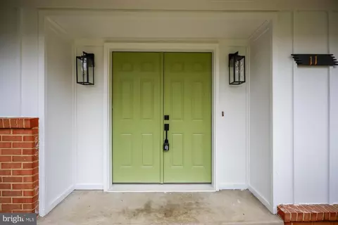 Entry Way - 11 Parkside Rd, Silver Spring, MD 20910 photo 1 of 4