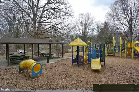 Exterior - 11 Parkside Rd, Silver Spring, MD 20910 photo 13 of 23