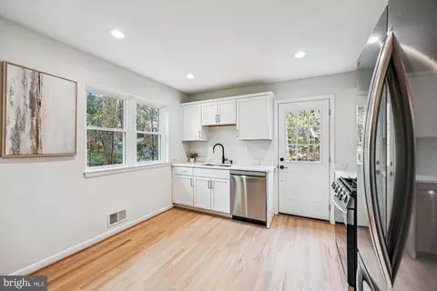 Kitchen - 11 Parkside Rd, Silver Spring, MD 20910 photo 2 of 5
