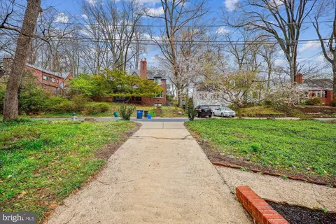 Exterior - 11 Parkside Rd, Silver Spring, MD 20910 photo 5 of 23