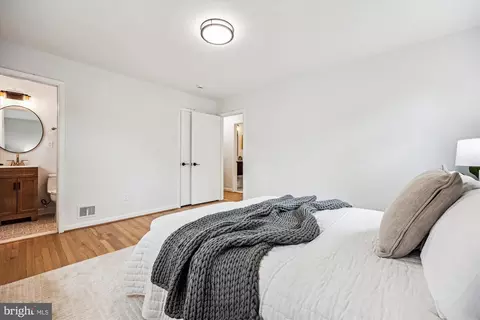 Bedroom - 11 Parkside Rd, Silver Spring, MD 20910 photo 10 of 11