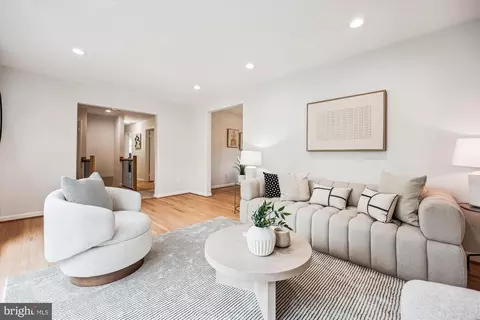Living - 11 Parkside Rd, Silver Spring, MD 20910 photo 3 of 7