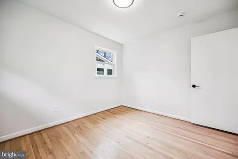 Bedroom - 11 Parkside Rd, Silver Spring, MD 20910 photo 2 of 11