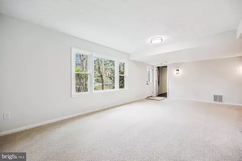 Living - 11 Parkside Rd, Silver Spring, MD 20910 photo 6 of 7