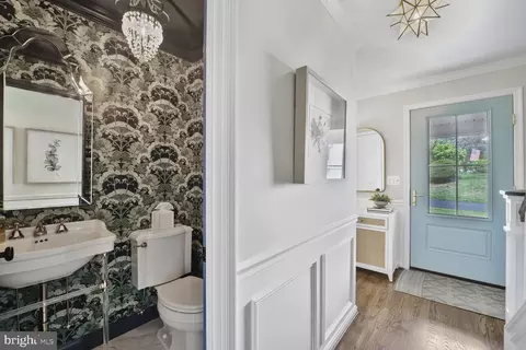 Entry Way - 3012 Marlow Rd, Silver Spring, MD 20904 photo 1 of 2
