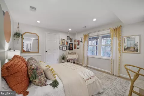 Bedroom - 3012 Marlow Rd, Silver Spring, MD 20904 photo 6 of 7