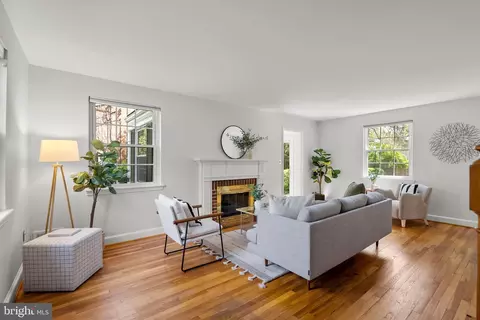 1012 Stirling Rd, Silver Spring, MD 20901 photo 4