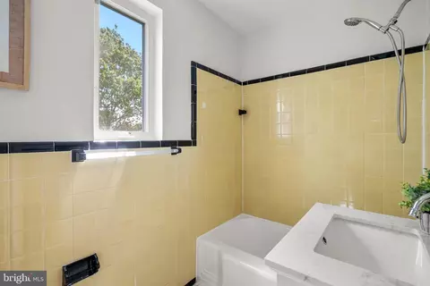 1012 Stirling Rd, Silver Spring, MD 20901 photo 21