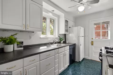 1012 Stirling Rd, Silver Spring, MD 20901 photo 11