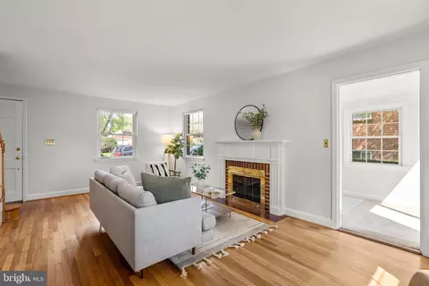 1012 Stirling Rd, Silver Spring, MD 20901 photo 6