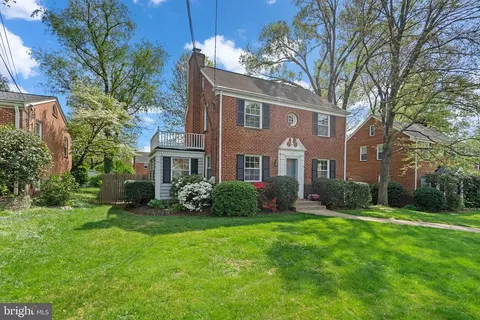 1012 Stirling Rd, Silver Spring, MD 20901 photo 2