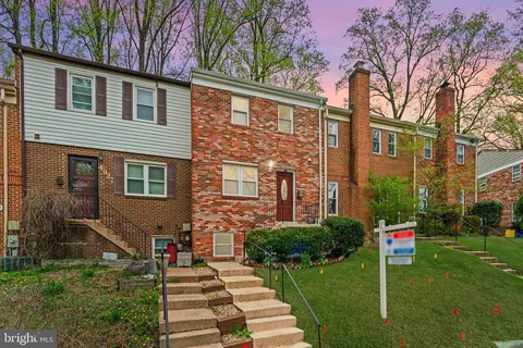 4925 Arctic Ter, Rockville, MD 20853