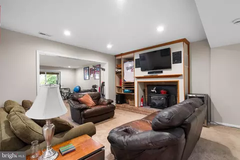 Living - 6408 78th St, Cabin John, MD 20818 photo 1 of 1