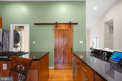 Entry Way - 6408 78th St, Cabin John, MD 20818 photo 1 of 2