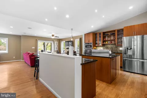 Kitchen - 6408 78th St, Cabin John, MD 20818 photo 1 of 2