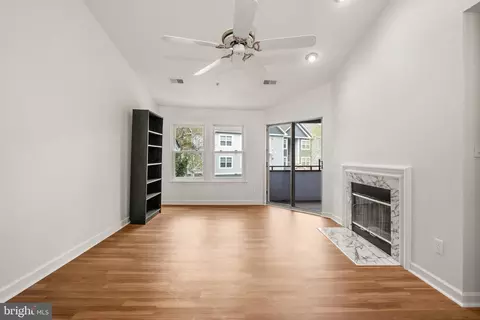 Living - 3301 Sir Thomas Dr #6-B-41, Silver Spring, MD 20904 photo 4 of 6
