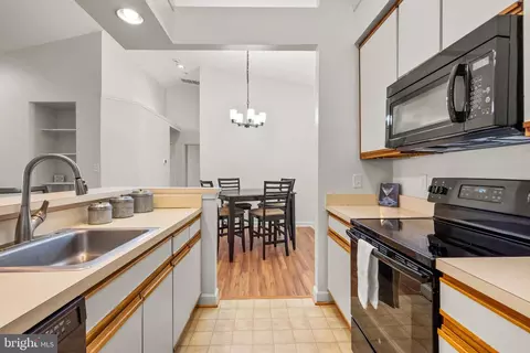 Kitchen - 3301 Sir Thomas Dr #6-B-41, Silver Spring, MD 20904 photo 3 of 3