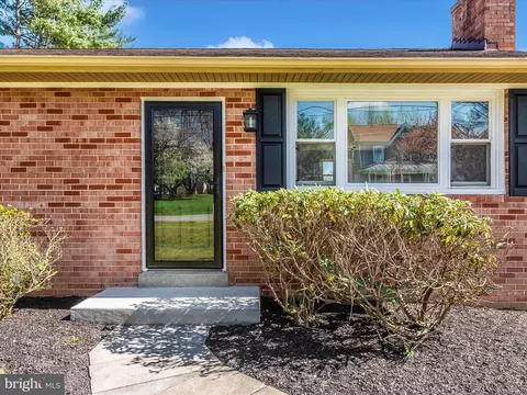15224 Ganley Rd, Boyds, MD 20841 photo 2