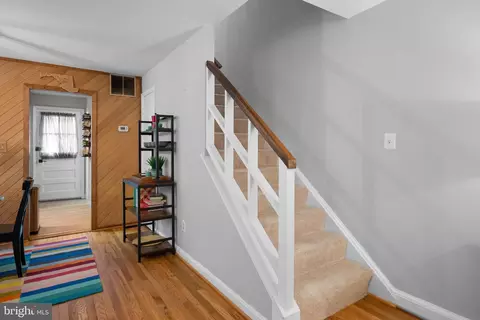 9830 Hollow Glen Pl, Silver Spring, MD 20910 photo 17