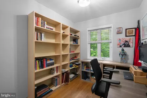 9830 Hollow Glen Pl, Silver Spring, MD 20910 photo 22