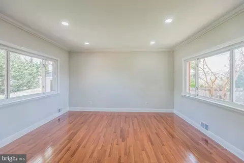 Living - 11308 Veirs Mill Rd, Silver Spring, MD 20902 photo 2 of 5