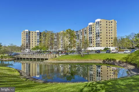 15101 Interlachen Dr #1-424, Silver Spring, MD 20906