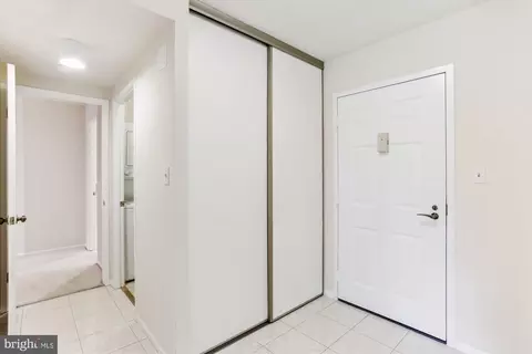 15101 Interlachen Dr #1-424, Silver Spring, MD 20906 photo 7