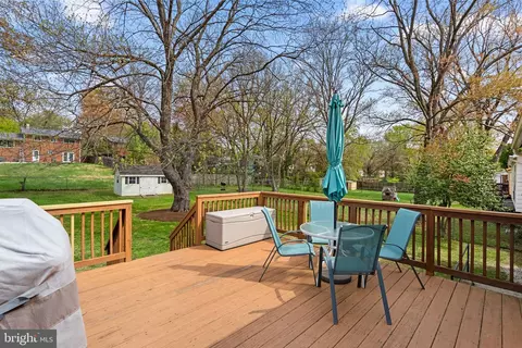 Exterior - 9817 Cherry Tree Ln, Silver Spring, MD 20901 photo 4 of 7