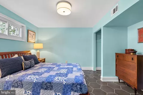 Bedroom - 9817 Cherry Tree Ln, Silver Spring, MD 20901 photo 3 of 3