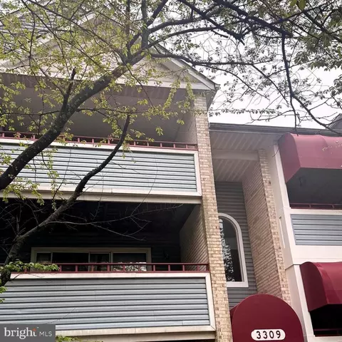 3309 Sir Thomas Dr #5-A-32, Silver Spring, MD 20904
