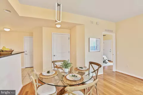 930 Wayne Ave #1403, Silver Spring, MD 20910 photo 10