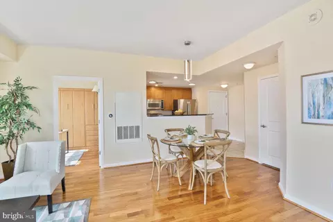 930 Wayne Ave #1403, Silver Spring, MD 20910 photo 9