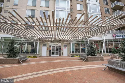 930 Wayne Ave #1403, Silver Spring, MD 20910 photo 3