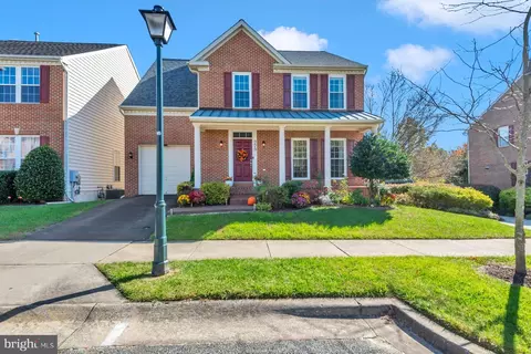 779 Summer Walk Dr, Gaithersburg, MD 20878