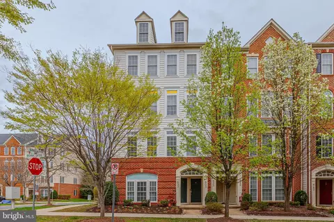 653 Cedar Spring St #653, Gaithersburg, MD 20877