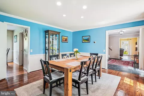 Dining - 9117 Paddock Ln, Potomac, MD 20854 photo 1 of 4