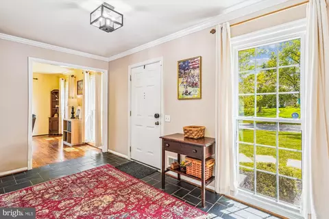 Entry Way - 9117 Paddock Ln, Potomac, MD 20854 photo 1 of 7
