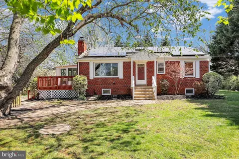3707 Tolson Pl, Burtonsville, MD 20866