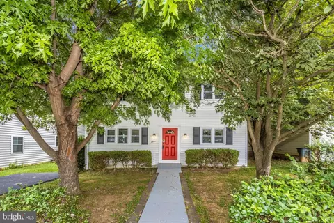 11 Mills Rd, Gaithersburg, MD 20877