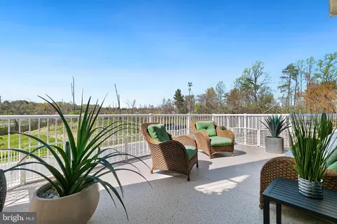 Exterior - 3825 Doc Berlin Dr #25, Silver Spring, MD 20906 photo 5 of 13